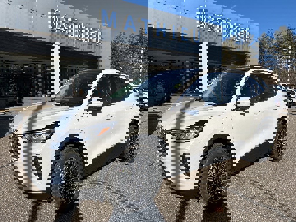 New 2025 Ford Escape SE image 1