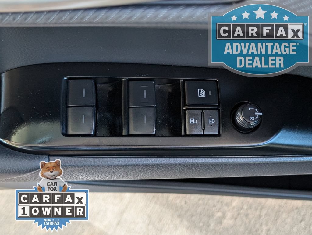 Used 2025 Toyota Camry SE FWD image 14