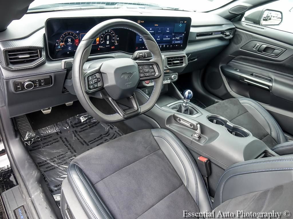 Used 2025 Ford Mustang Dark Horse RWD image 12