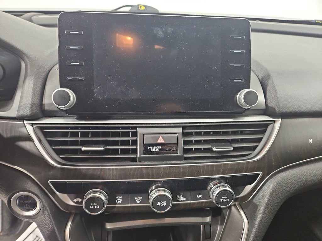 Used 2018 Honda Accord Touring image 18