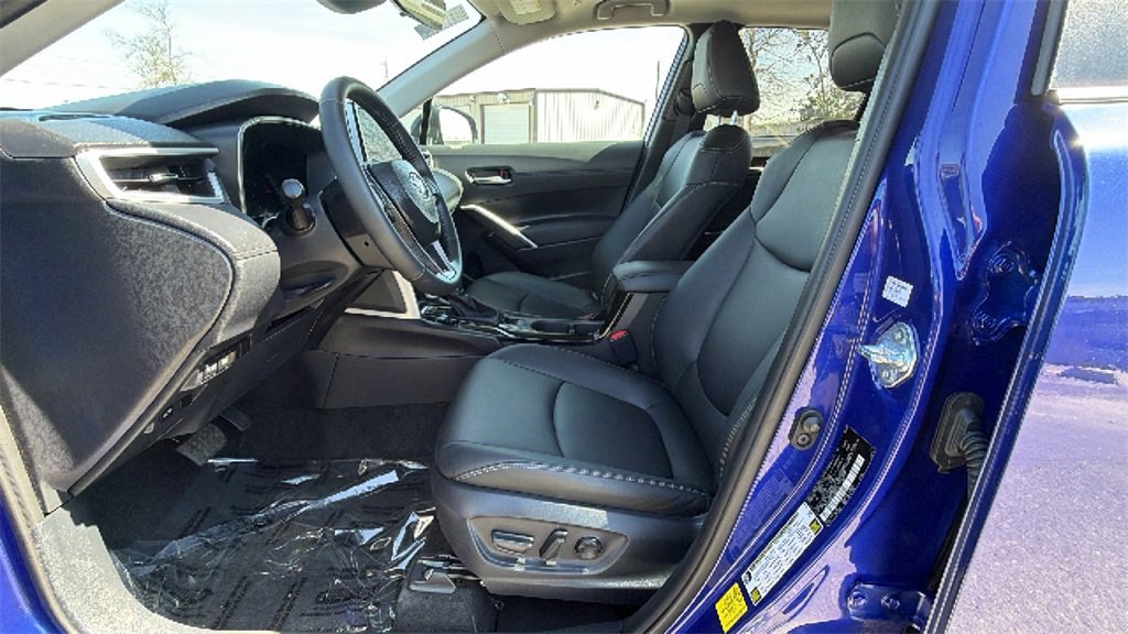 Certified 2025 Toyota Corolla Cross XLE w/ Convenience Package image 16