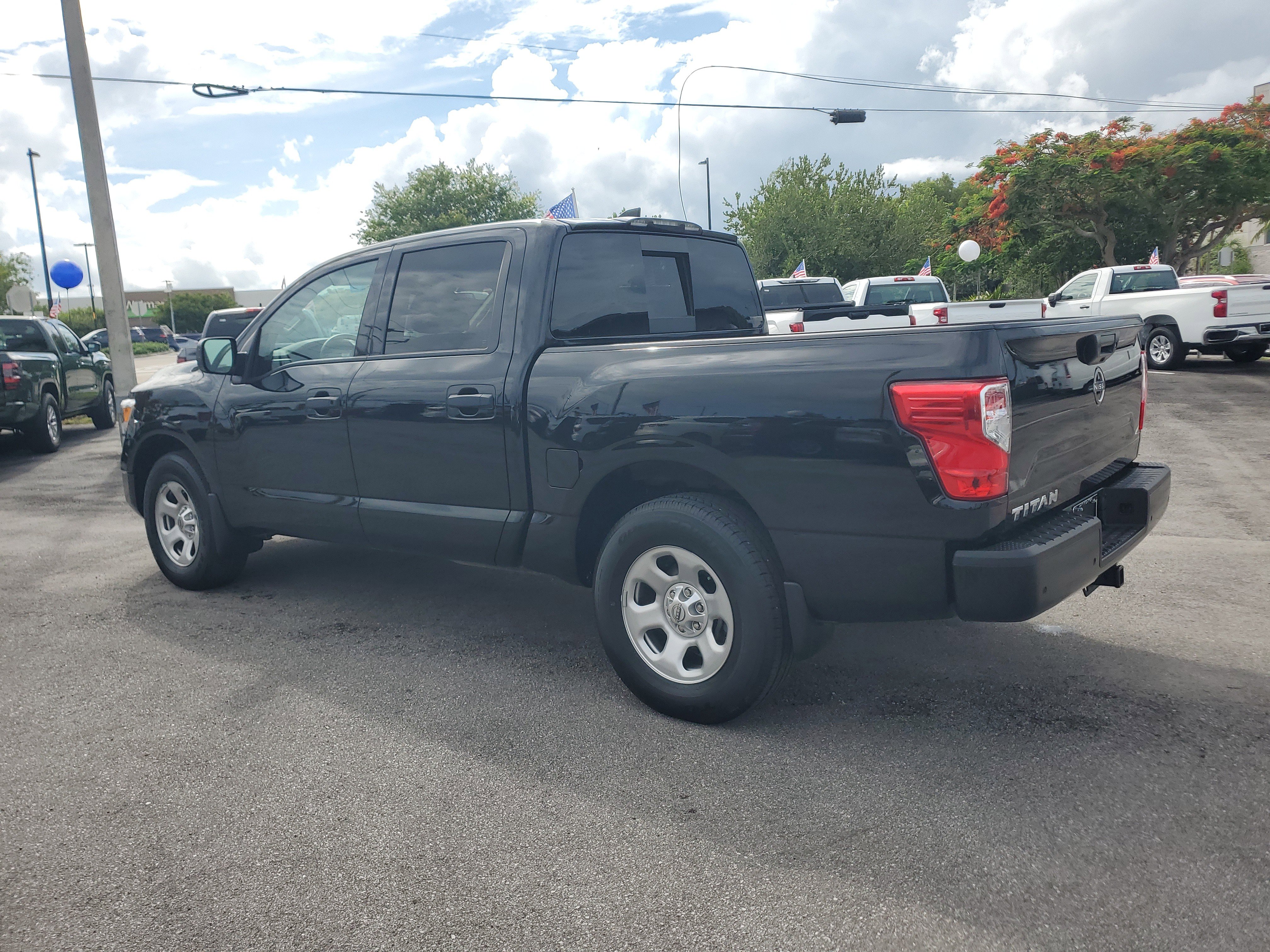 Certified 2023 Nissan Titan S w/ S Utility Package image 7