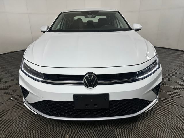 Used 2025 Volkswagen Jetta S image 8