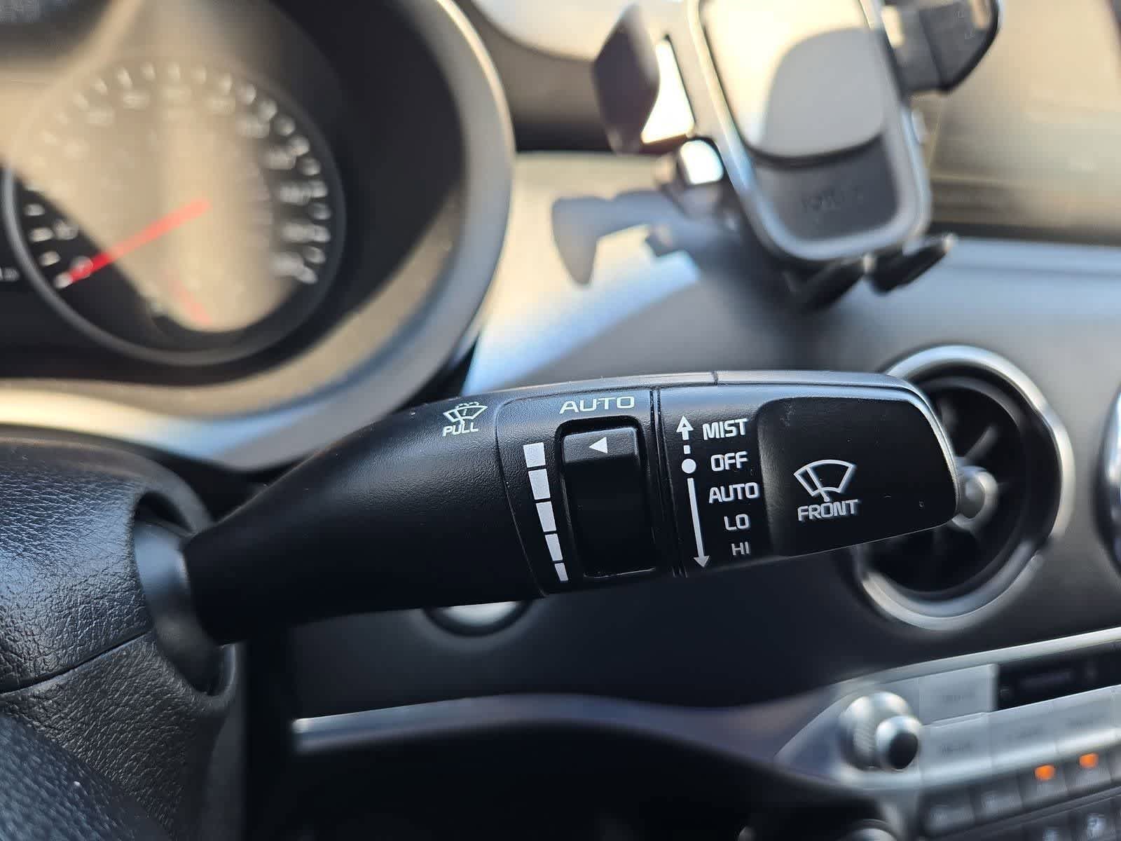 Used 2020 Kia Stinger GT2 image 25