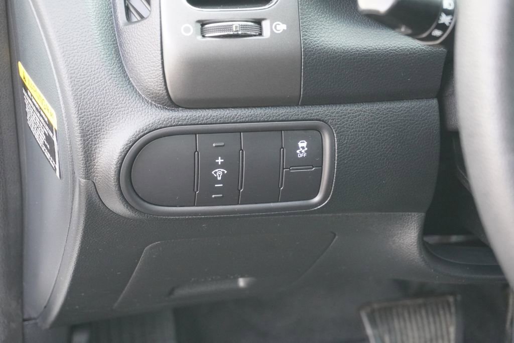 Used 2018 Kia Forte LX w/ LX Popular Package image 16