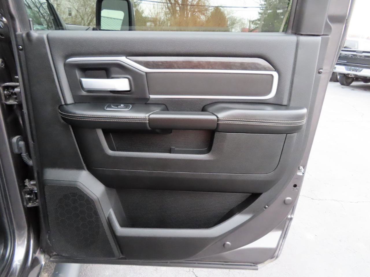 Used 2024 RAM 3500 Big Horn w/ Night Edition image 41