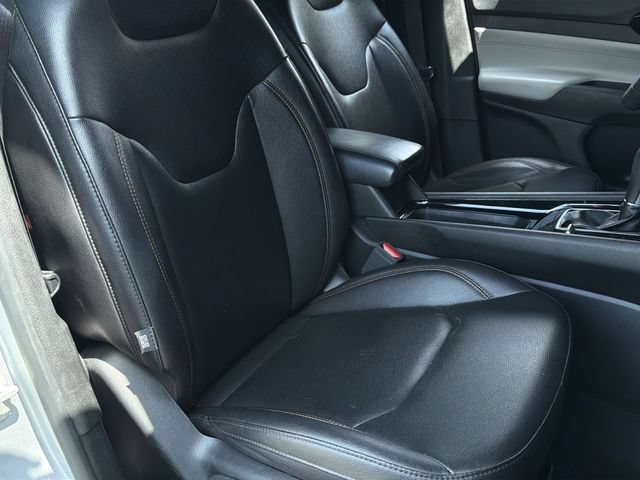 Used 2024 Jeep Compass Limited AWD/4WD image 33