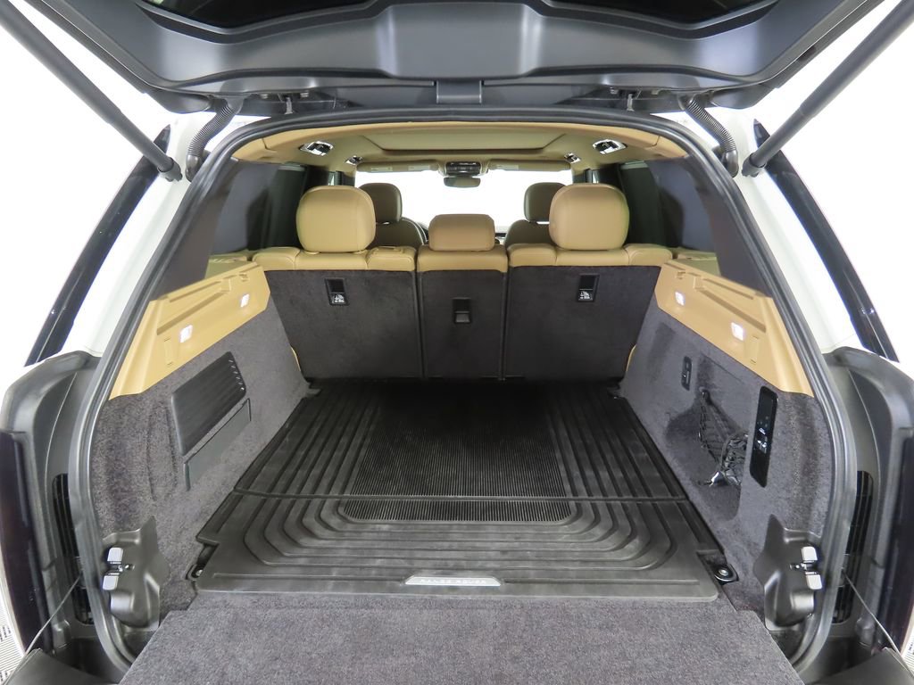 Certified 2023 Land Rover Range Rover SE image 28