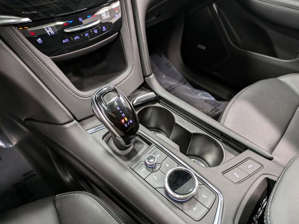 Used 2020 Cadillac XT6 Premium Luxury image 26