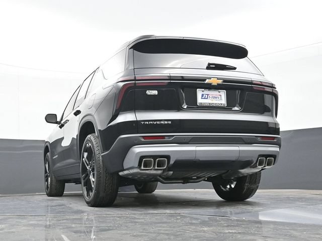 New 2026 Chevrolet Traverse LT w/ LPO, Floor Liner Package FWD image 45