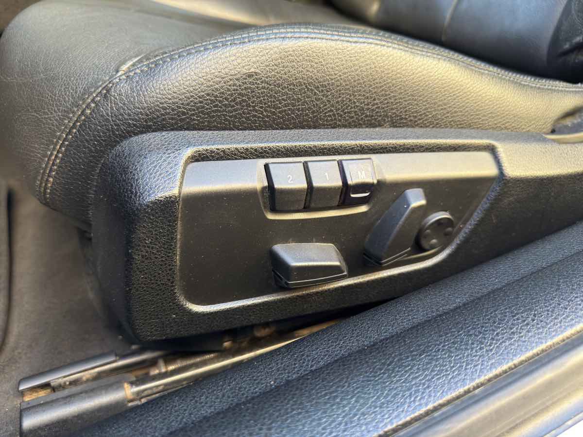 Used 2013 BMW 640i Coupe image 21