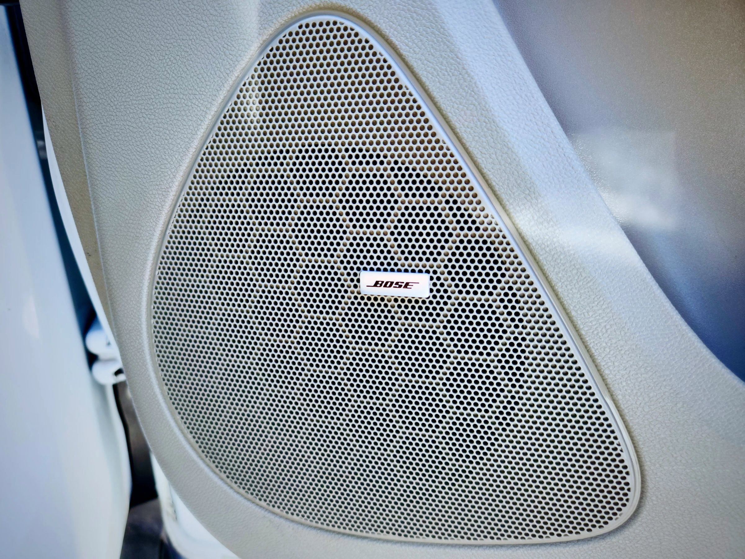 Used 2013 Chevrolet Volt Premium w/ Premium Trim Package image 34