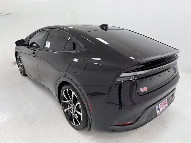 Used 2025 Toyota Prius Plug-In Hybrid w/ Limited Premium Package image 38