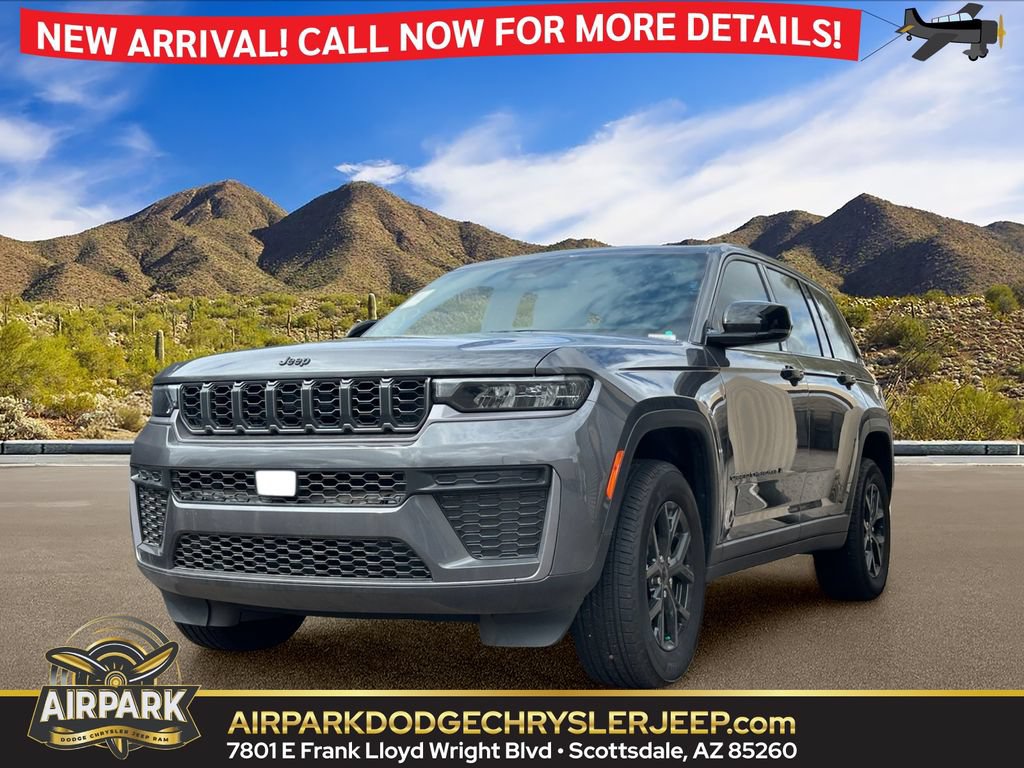 Certified 2026 Jeep Grand Cherokee Altitude AWD/4WD image 1