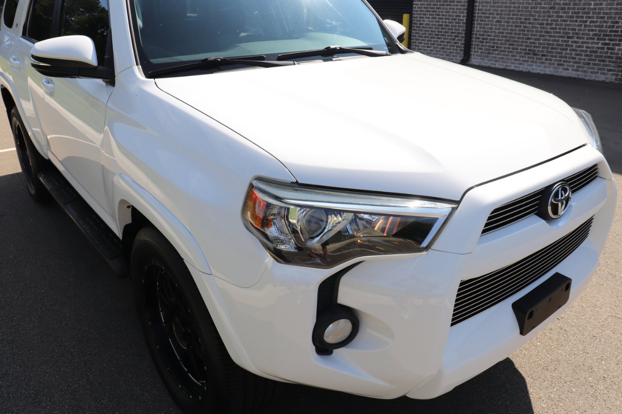 Used 2016 Toyota 4Runner SR5 Premium image 4