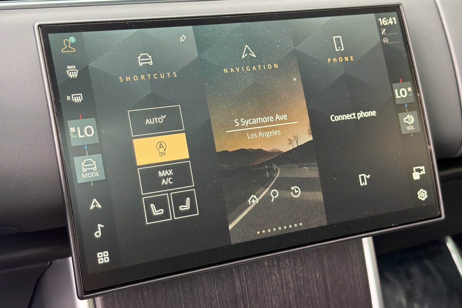 New 2026 Land Rover Range Rover SV AWD/4WD image 21