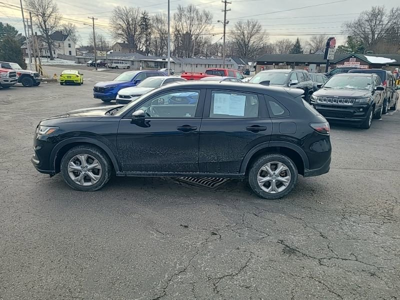 Used 2024 Honda HR-V LX image 3