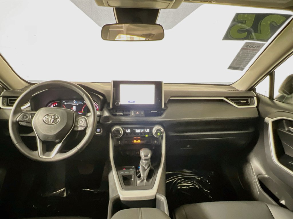 Used 2025 Toyota RAV4 XLE Premium FWD image 27