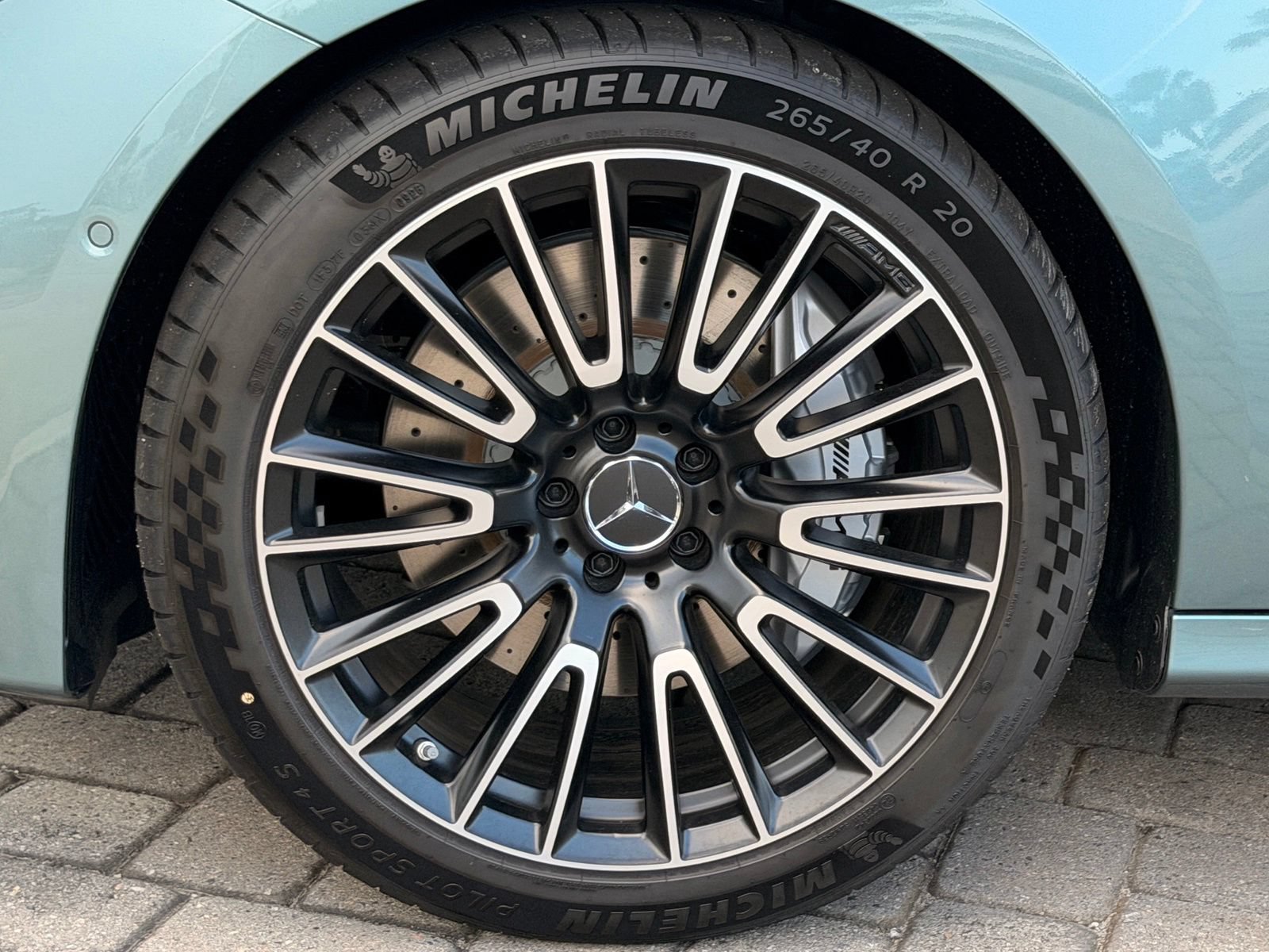 New 2026 Mercedes-Benz E 53 AMG e 4MATIC Wagon image 13