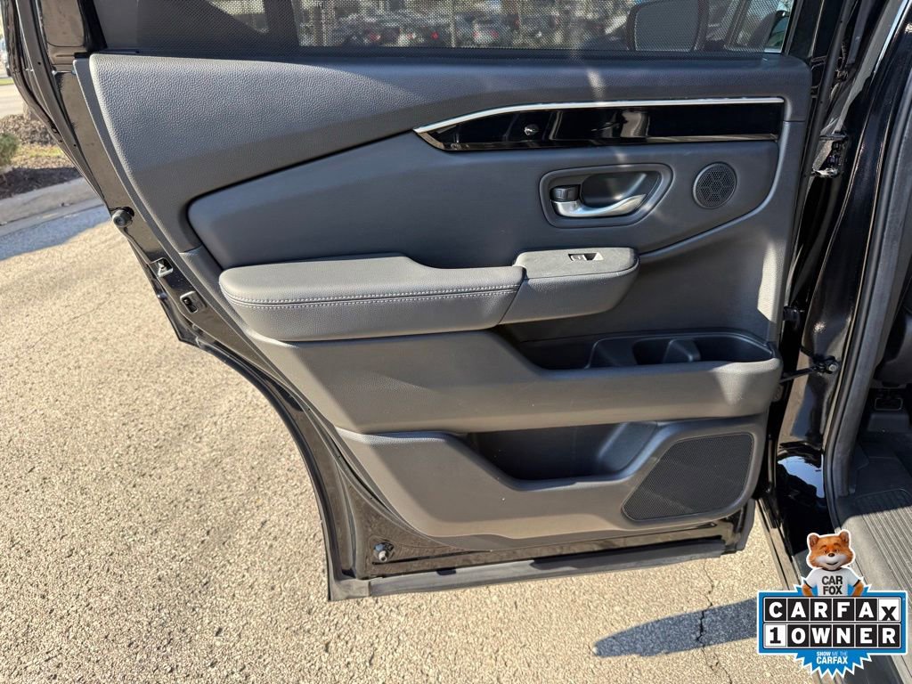 Used 2025 Honda Pilot EX-L image 33