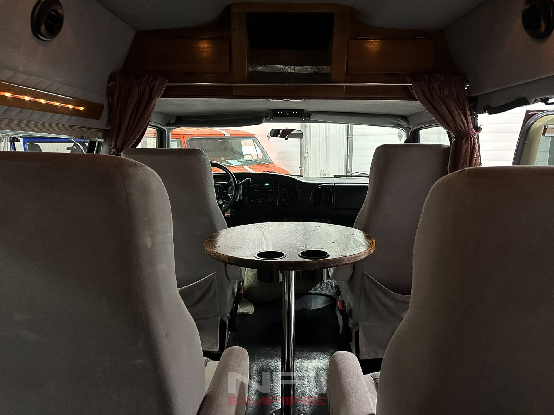 Used 2002 Dodge B1500 image 41