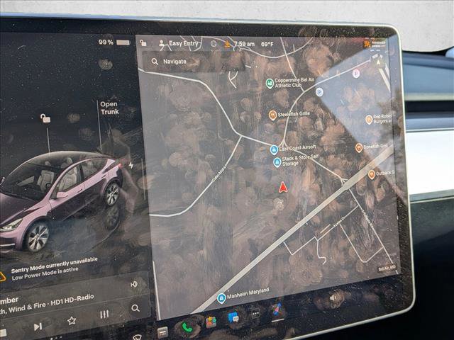 Used 2023 Tesla Model Y 2WD image 11