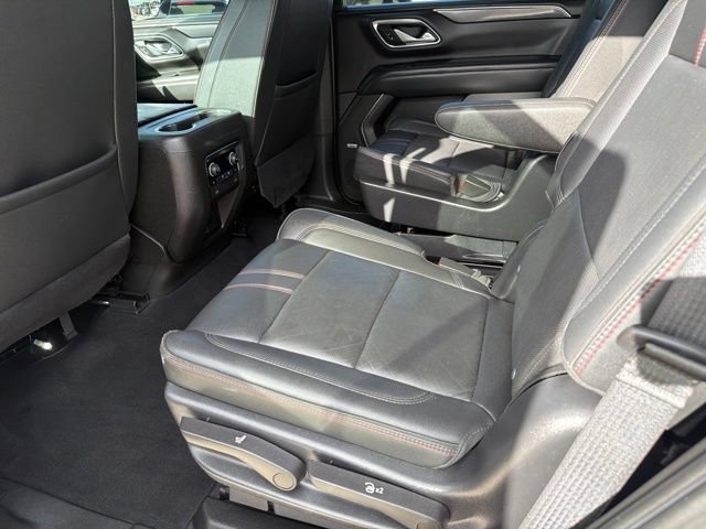 Used 2022 Chevrolet Tahoe RST w/ Luxury Package RWD image 17
