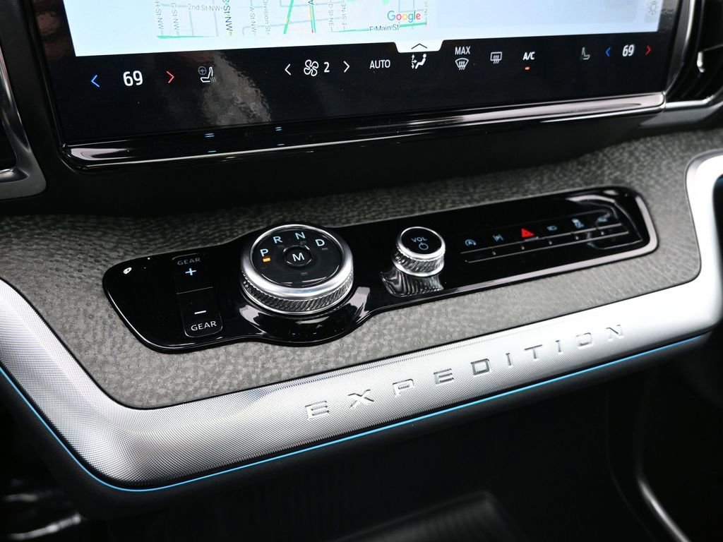 New 2025 Ford Expedition Tremor image 21