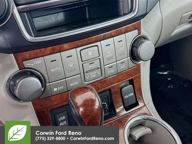Used 2013 Toyota Highlander Limited AWD/4WD image 15