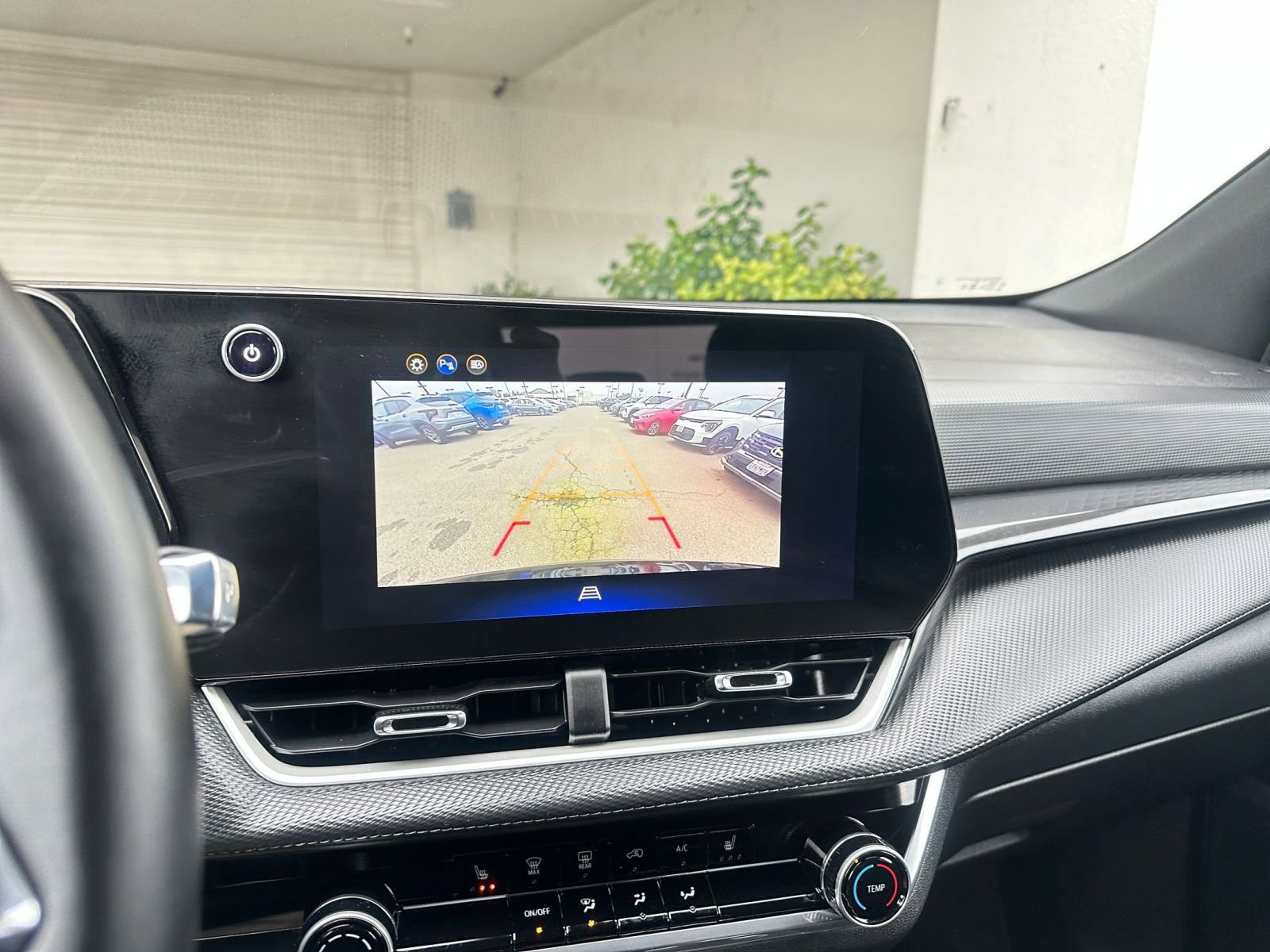 Used 2025 Chevrolet Equinox LT image 17