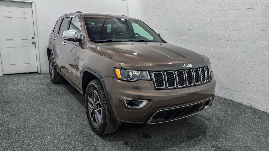 Used 2021 Jeep Grand Cherokee Limited image 2