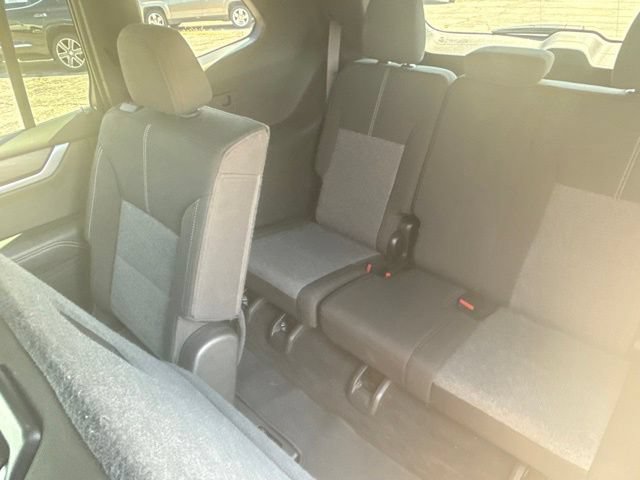 Certified 2025 GMC Acadia Elevation FWD image 28