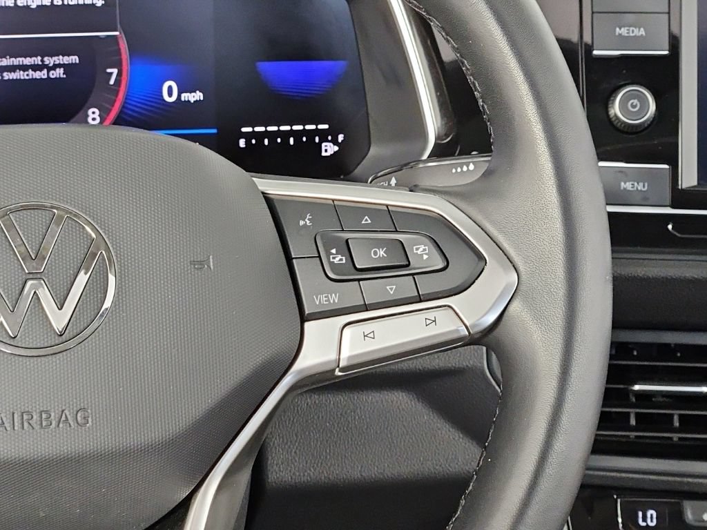 Used 2023 Volkswagen Jetta SE w/ Panoramic Sunroof Package FWD image 28