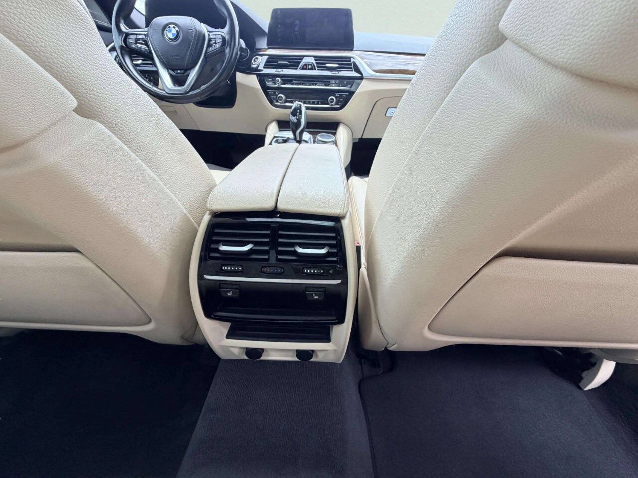 Used 2019 BMW 530i xDrive AWD/4WD image 30