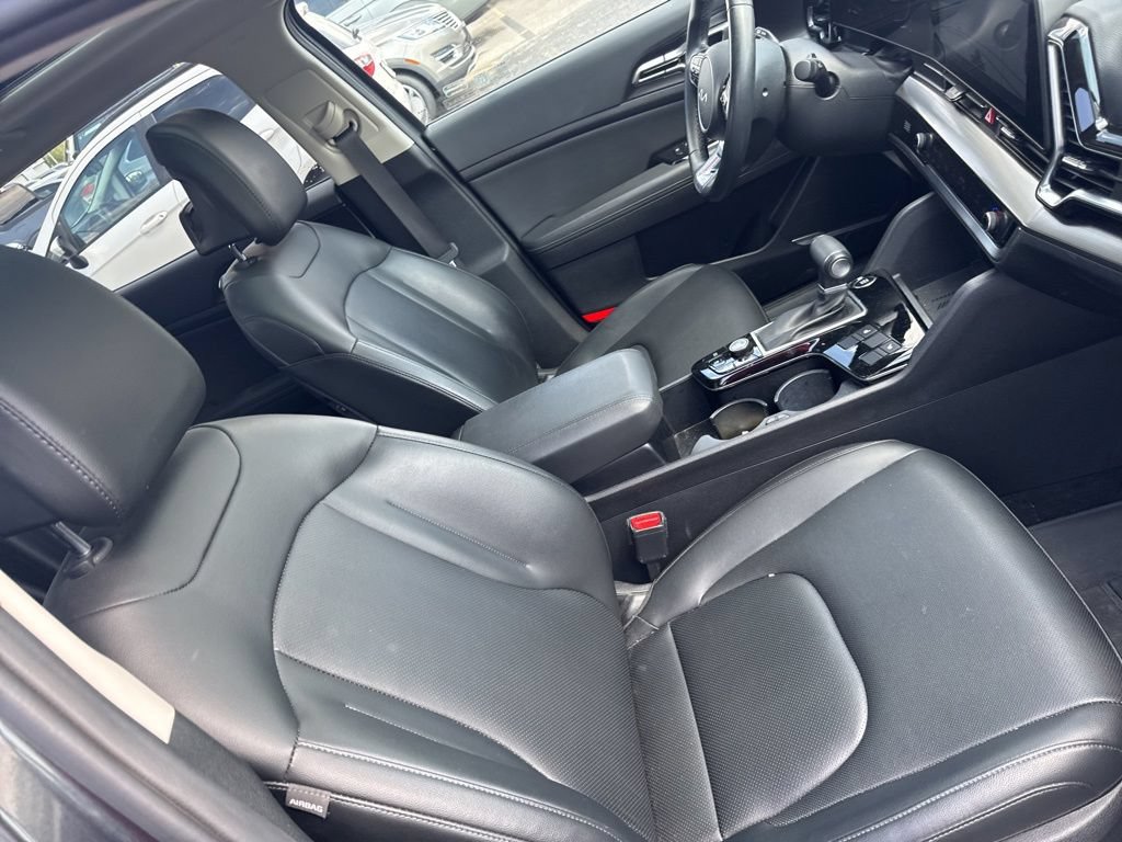 Used 2025 Kia Sportage EX w/ Premium Package FWD image 34