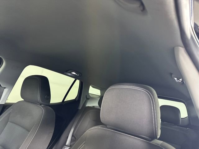 Used 2023 GMC Terrain SLE w/ Driver Convenience Package image 12