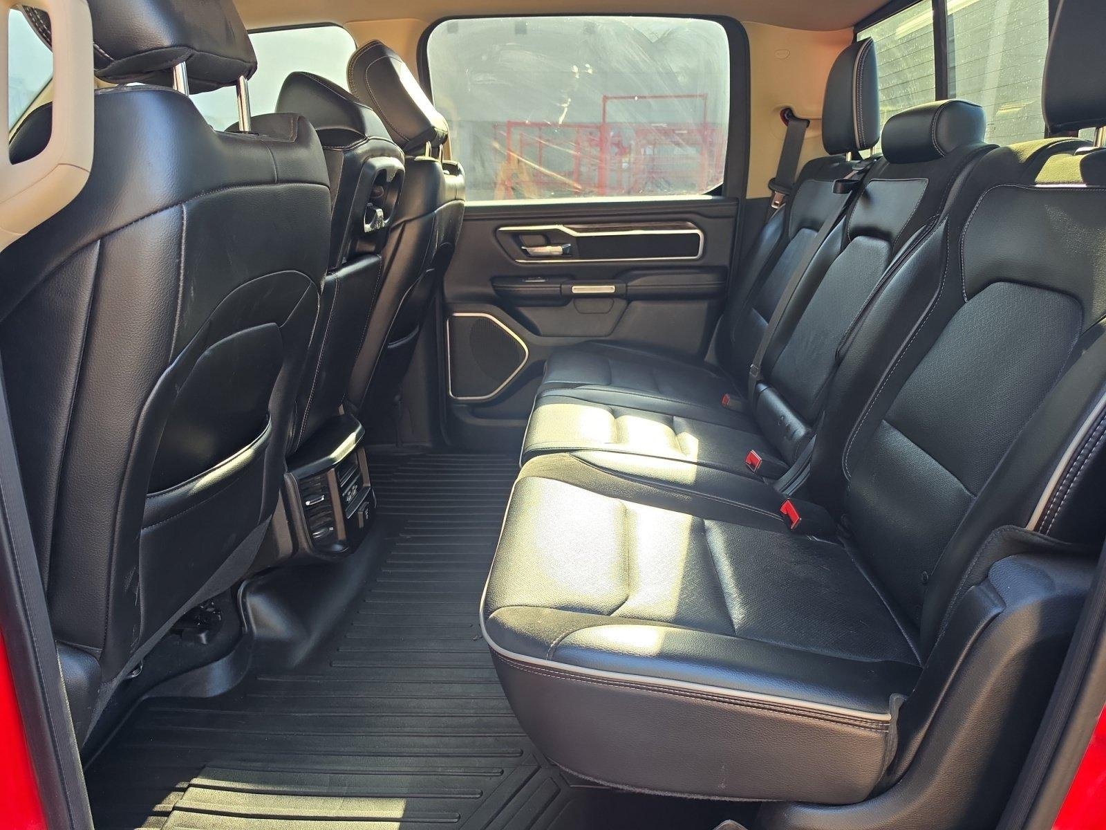 Used 2019 RAM 1500 Laramie AWD/4WD image 29