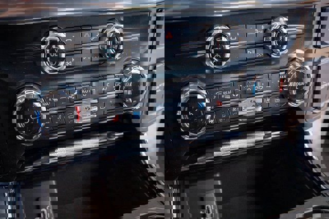 New 2025 Ford F150 Lariat w/ Equipment Group 501A Mid image 24