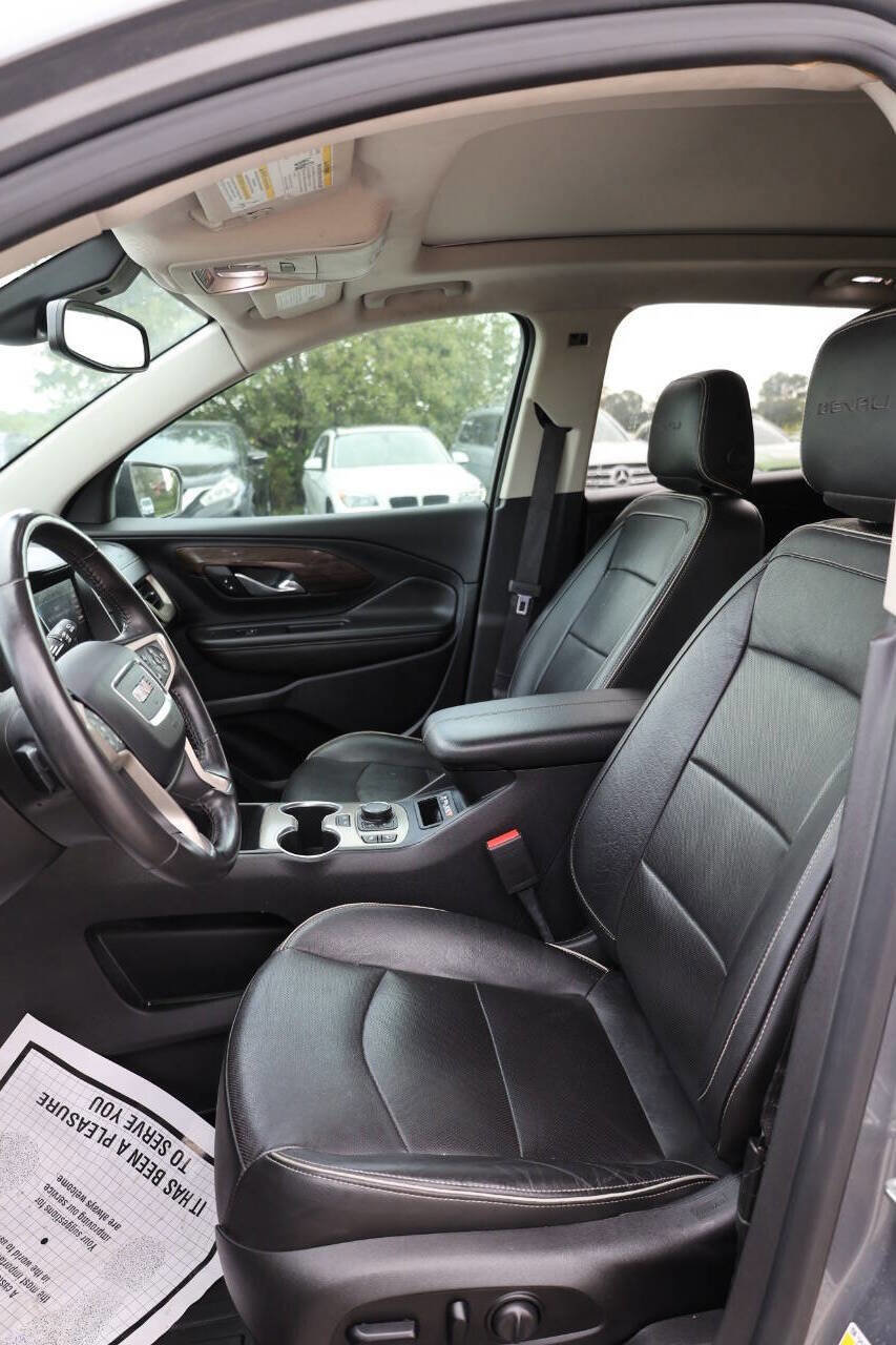Used 2020 GMC Terrain Denali w/ Denali Premium Package image 13