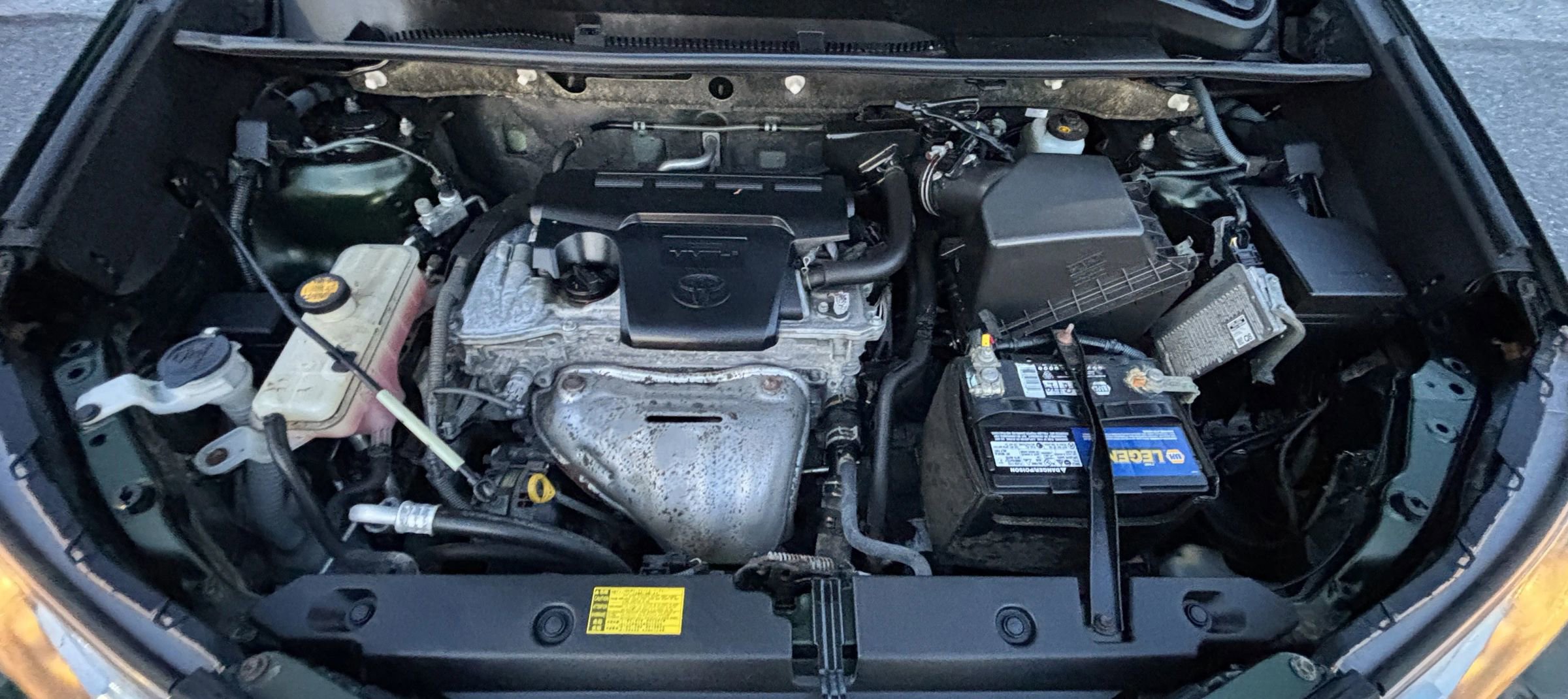 Used 2013 Toyota RAV4 Limited image 27