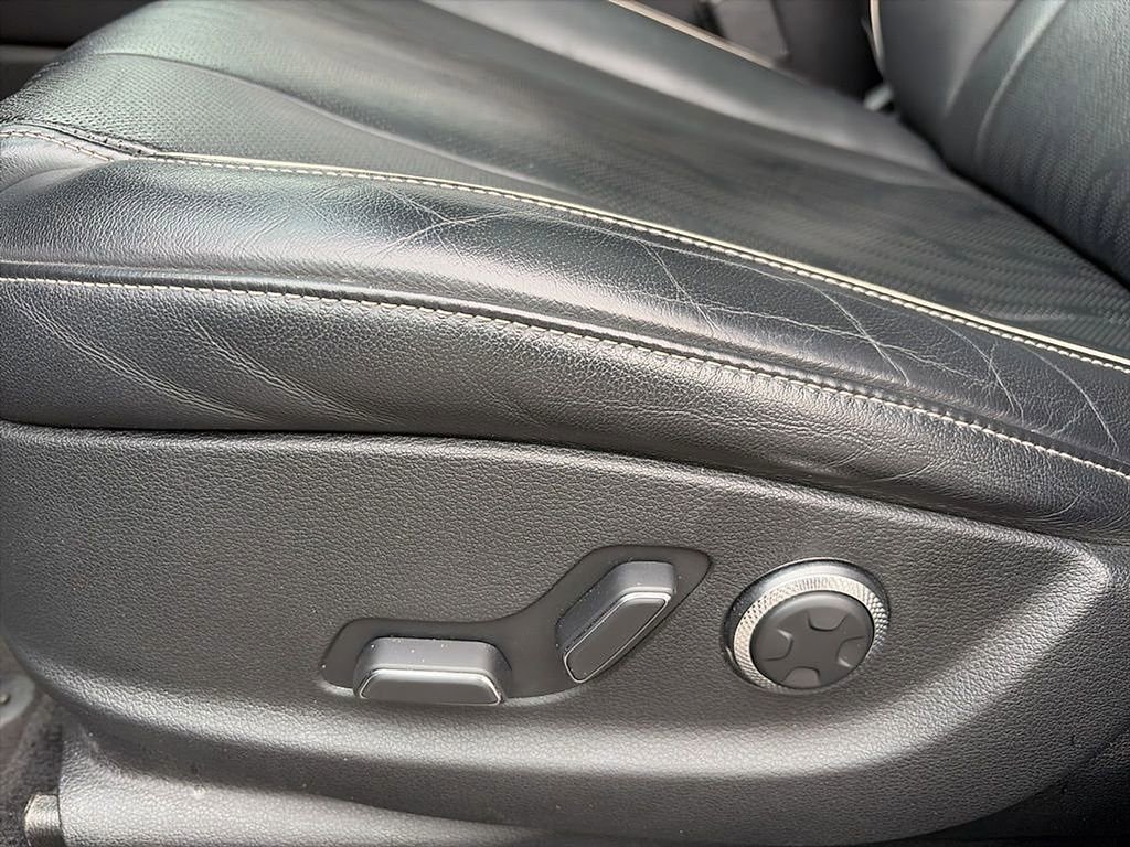 Used 2023 Genesis GV80 2.5T w/ Advanced Package image 11