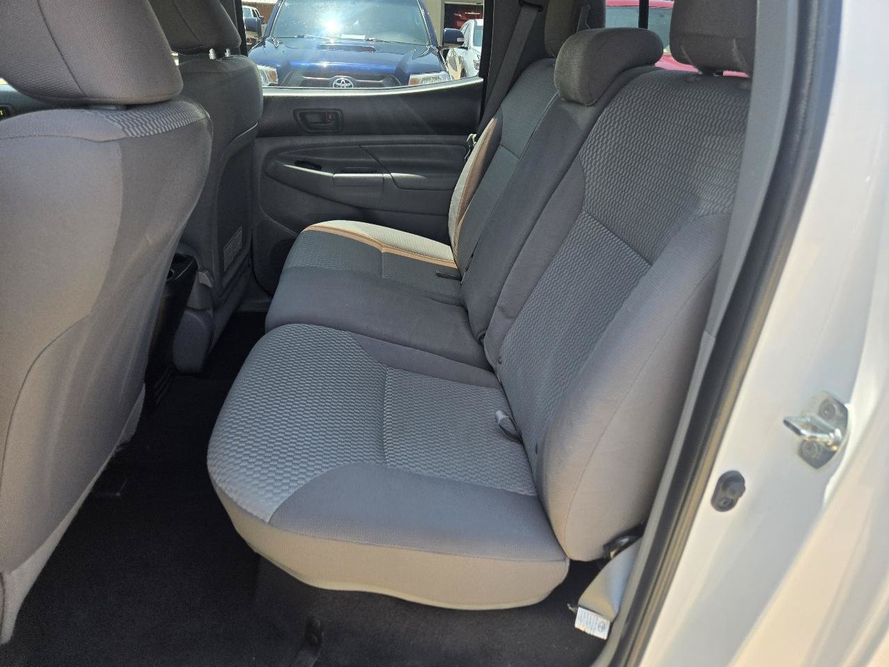 Used 2012 Toyota Tacoma PreRunner w/ SR5 Pkg RWD image 13
