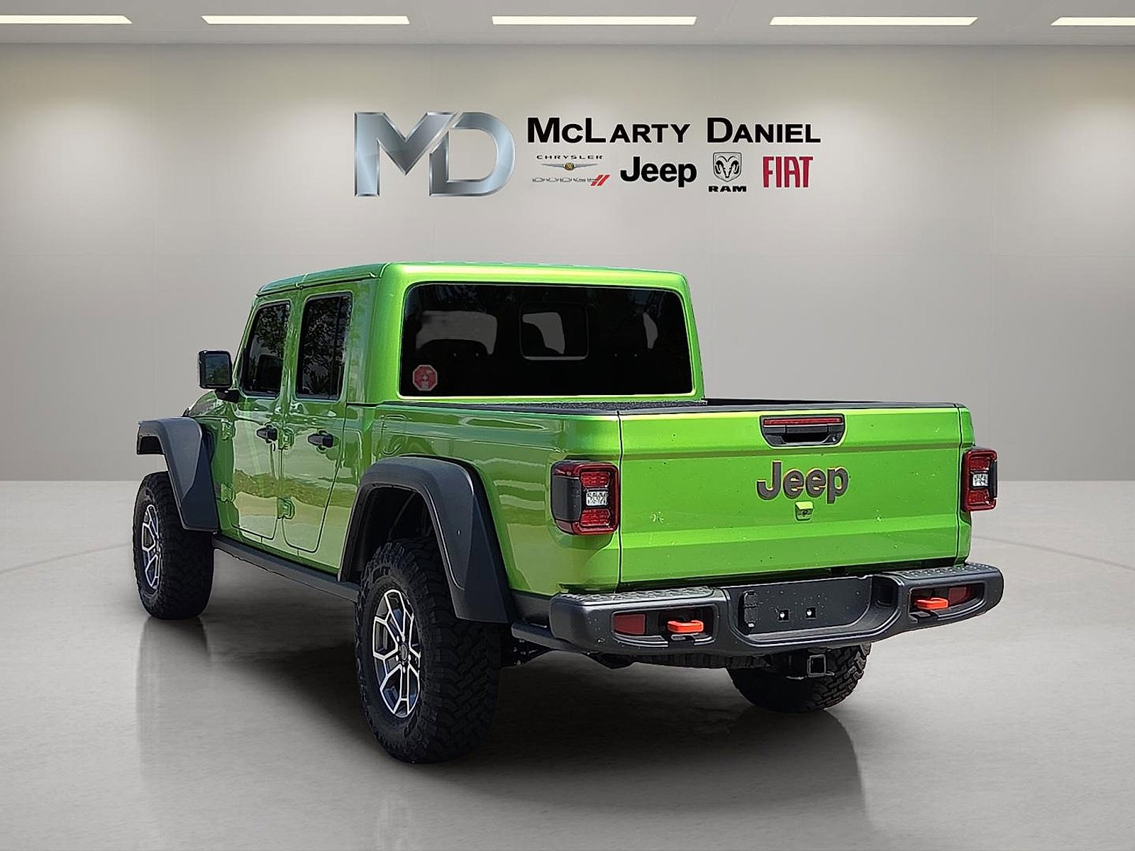 New 2025 Jeep Gladiator Mojave w/ Steel Bumper Group image 4