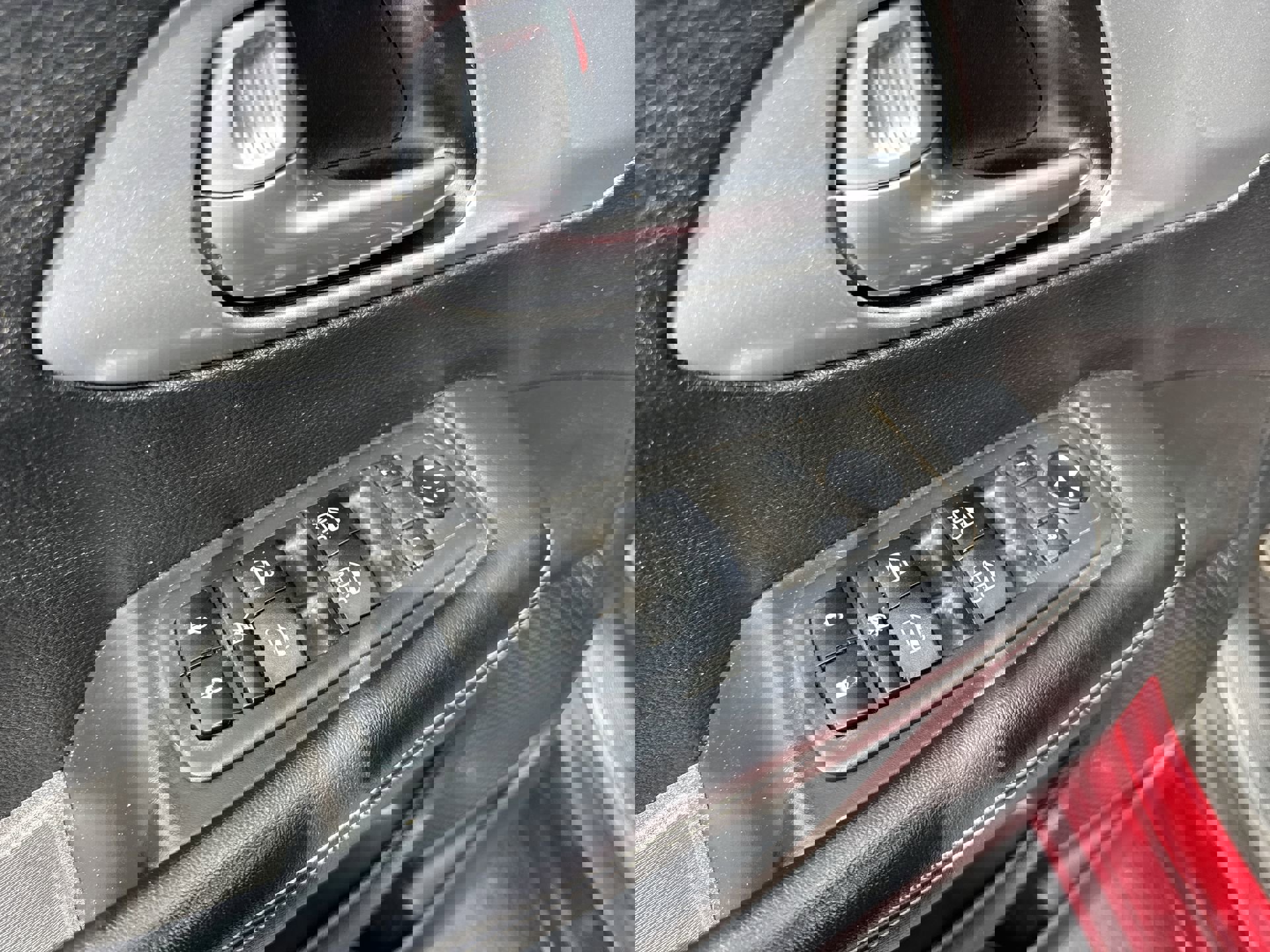 Used 2018 Chrysler Pacifica Touring Plus w/ S Appearance Package FWD image 4