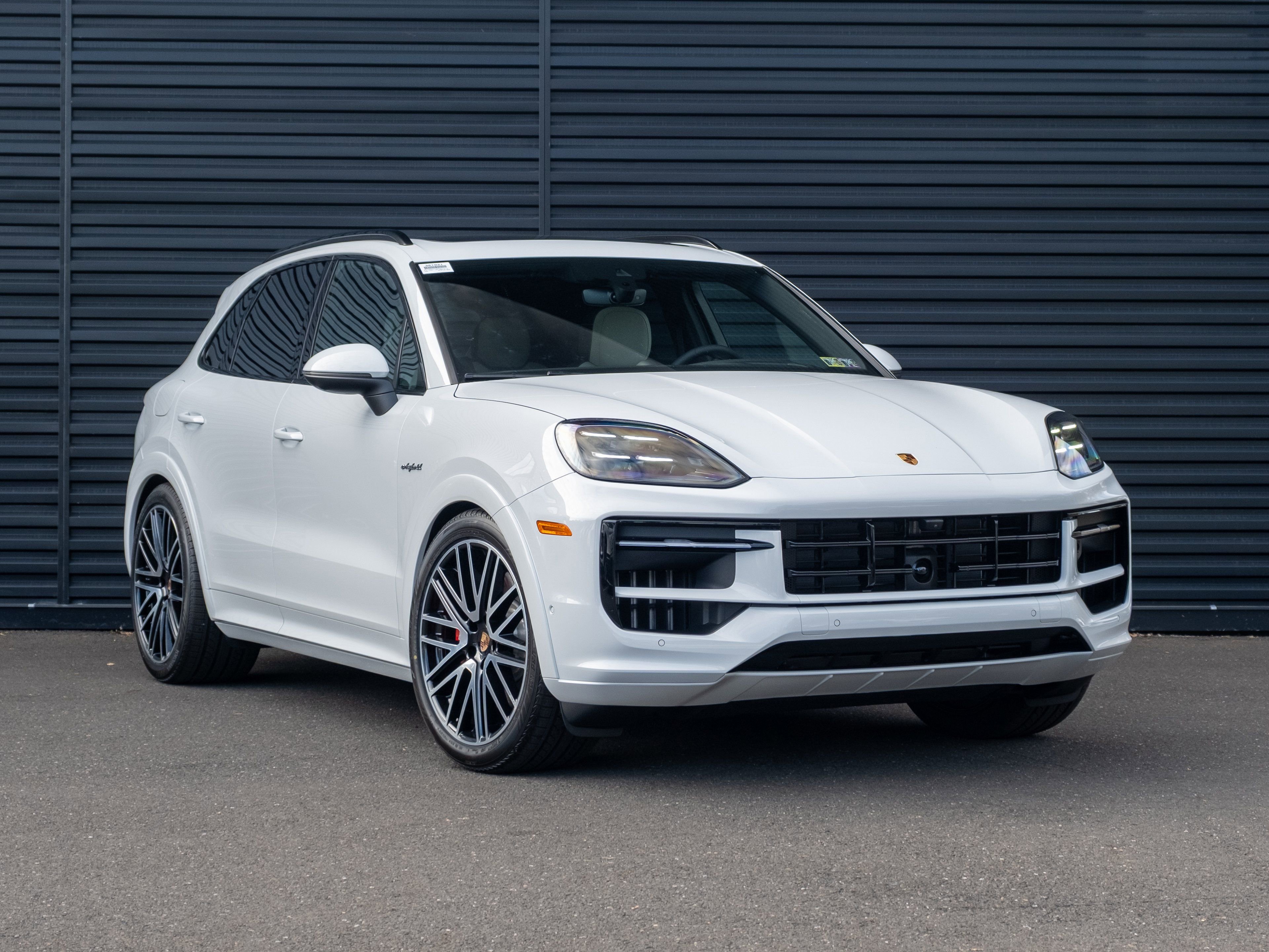 New 2026 Porsche Cayenne S image 10