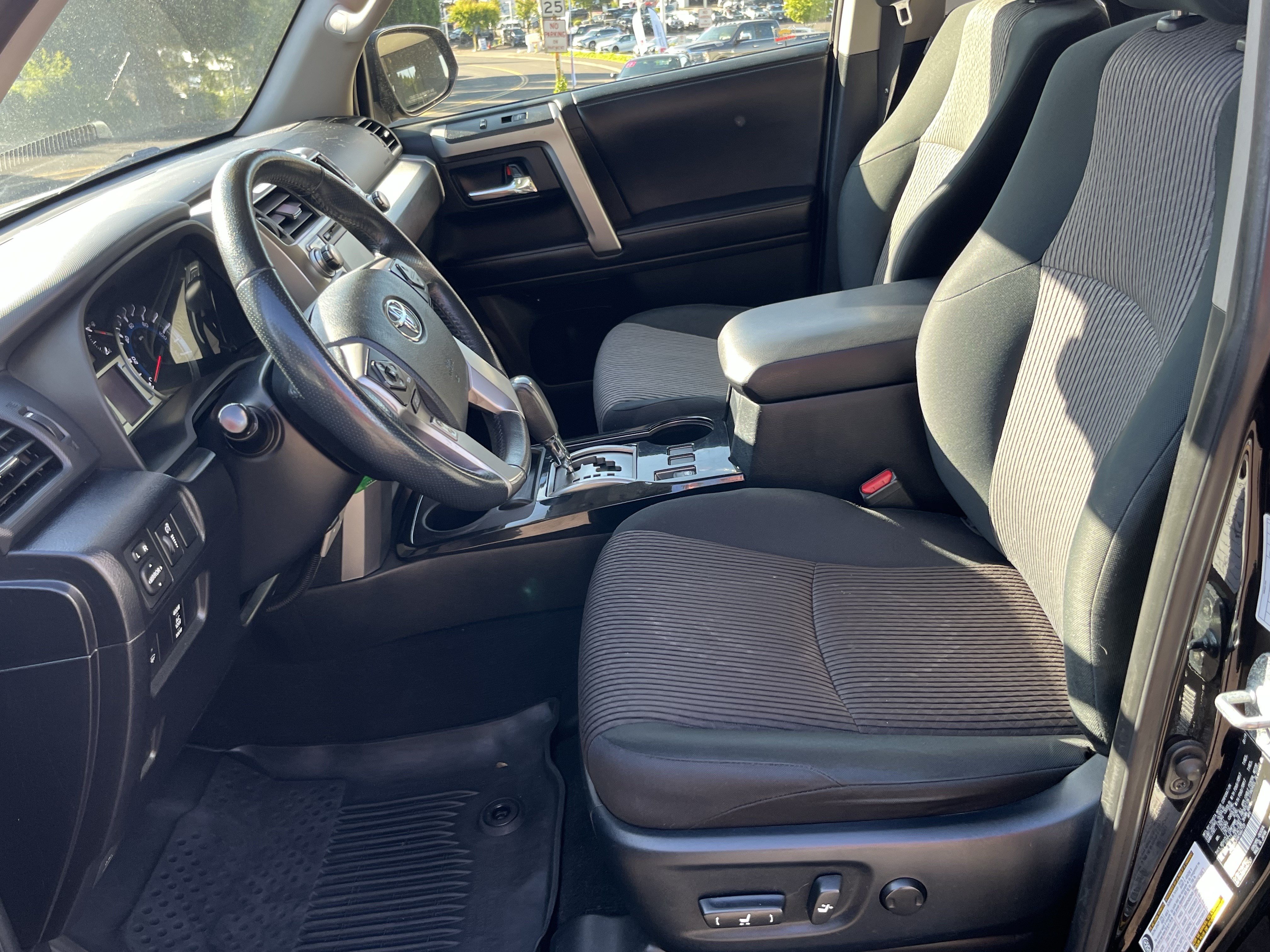 Certified 2019 Toyota 4Runner SR5 AWD/4WD image 12