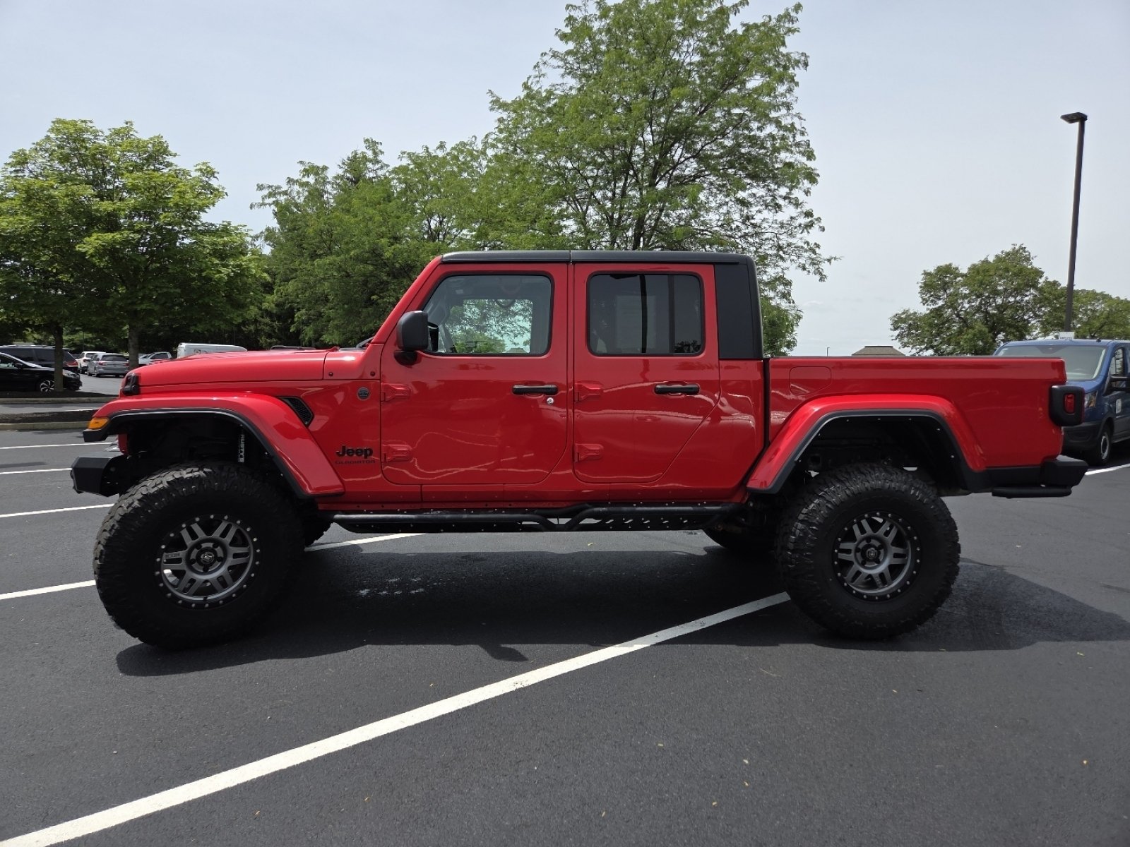 Used 2022 Jeep Gladiator Sport AWD/4WD image 18
