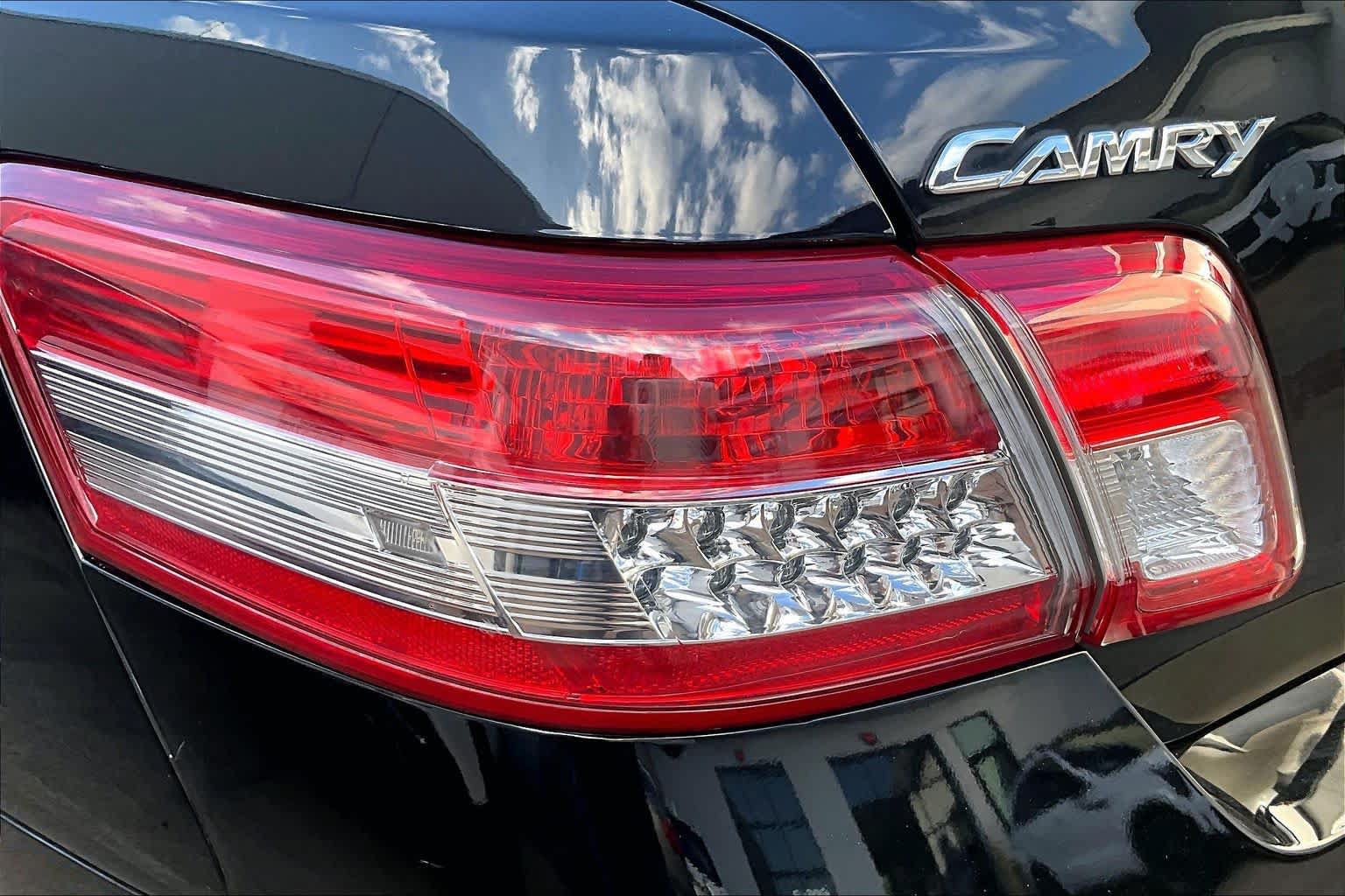 Used 2011 Toyota Camry LE w/ LE Extra-Value Pkg FWD image 26