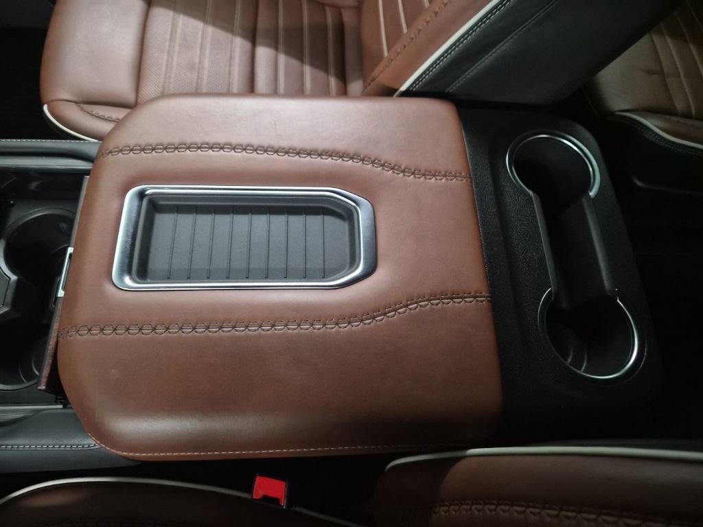 Used 2023 GMC Yukon Denali Ultimate image 37