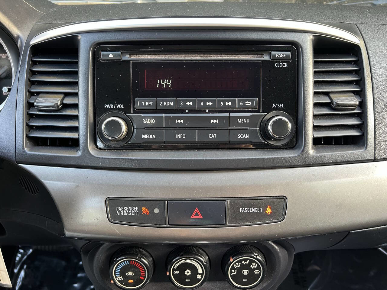 Used 2015 Mitsubishi Lancer ES FWD image 18
